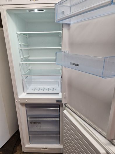 Boshe fridge freezer
