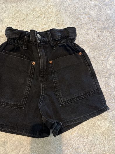 Zara black denim short shorts (7y/122cm)