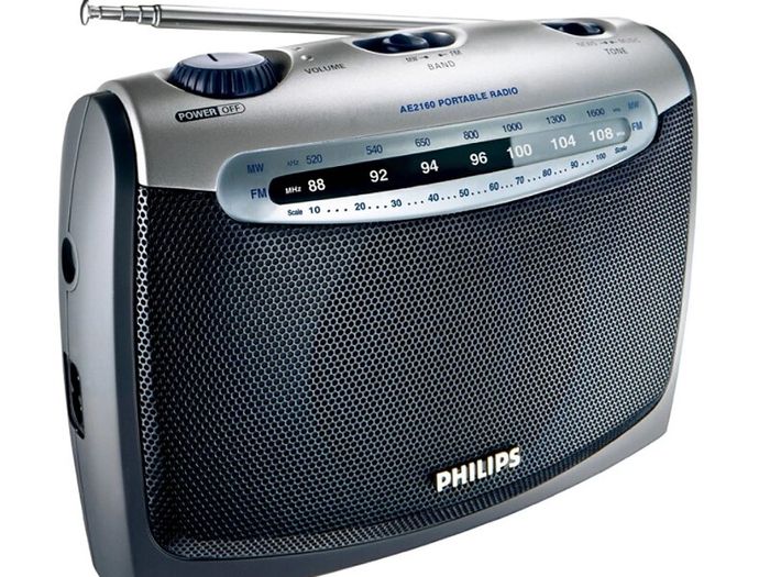 Philips AE2160 Portable Radio Analog FM/MW Power Cord/Battery Operated- Used
