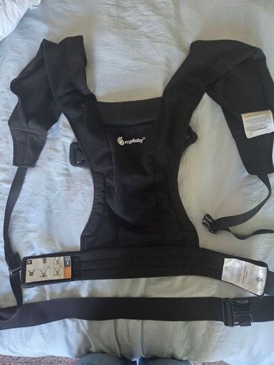 Ergobaby Newborn Embrace Carrier