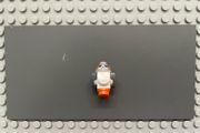 Lego Star Wars porg06 Porg, Star Wars with Dark Bluish Gray Body, Wings and Tail, High Raised Feathers between Eyes - Brick Built