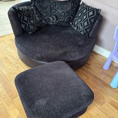 Swivel couch