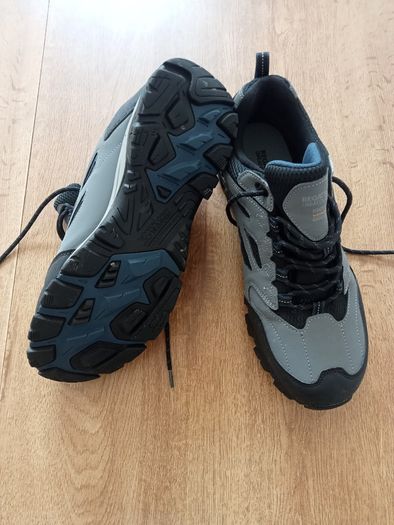 Men's trainers
