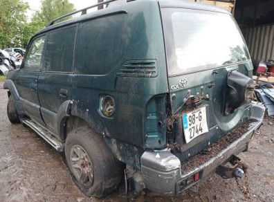 98 land cruiser breaking