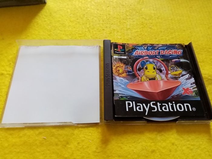 XS Airboat racing PlayStation1 Ps1 PlayStation 2 ps2 games Original