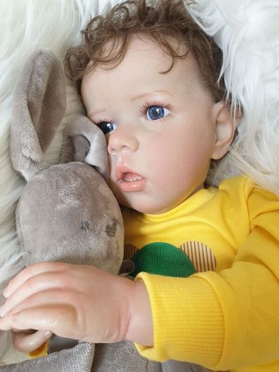 Reborns By Laura.  Huge, Heavy, 28inch 7/2 Lb Reborn Doll.   Welcome To View