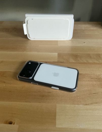 Official Apple Clear Case - iPhone 17 Pro Max - MagSafe + Camera Control
