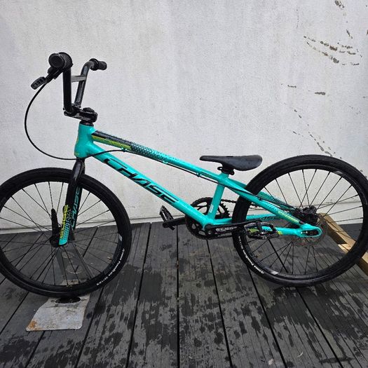 Chase Edge Expert Turquoise Blue race bmx