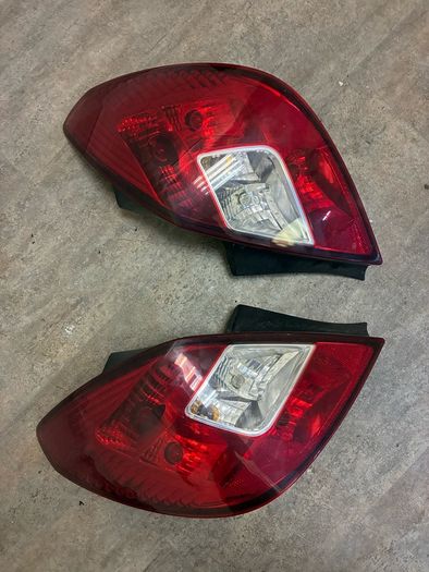 Pair of Genuine Opel Corsa D Rear Tail Lights Lamps 13269050 / 13269051