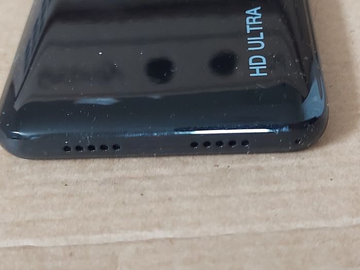 Y30S mobile Phone, 8GB, in excellent like new condition