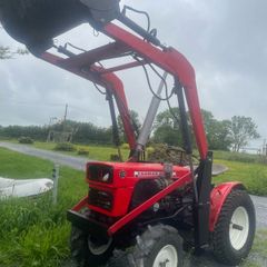 Yanmar YM-165D compact tractor & loader