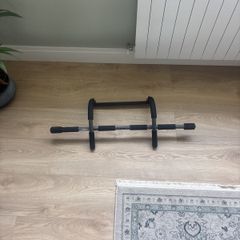 Pull Up Bar