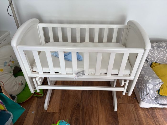 Crib Nicole Panel Wooden