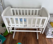 Crib Nicole Panel Wooden
