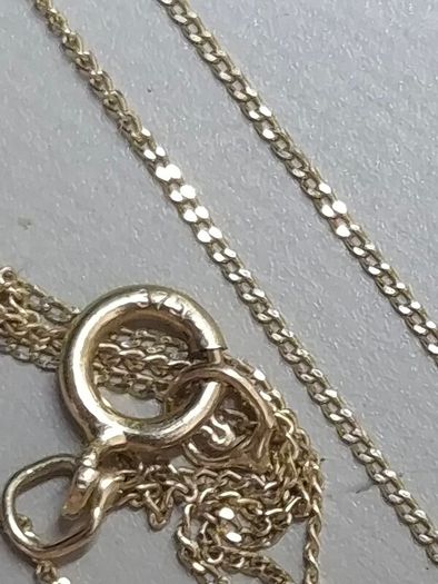 9 Carat Gold Fine Chain Necklace 45.5 cm Hallmarked