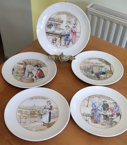 Apilco porcelain cheese set for 5