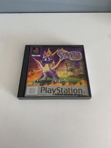 Spyro the dragon ps1 boxed with manual