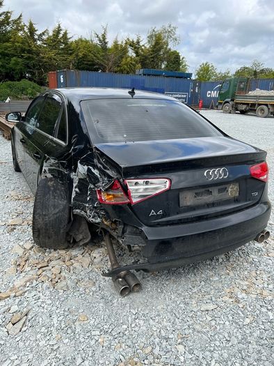 Breaking audi a4 b8 2.0 tdi cjcb nsl ly9b 2014