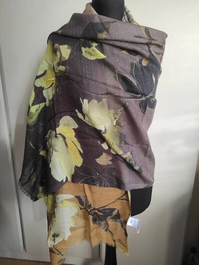 Fraas Germany scarf