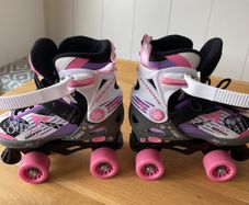 Senhai Adjustable Roller Skates