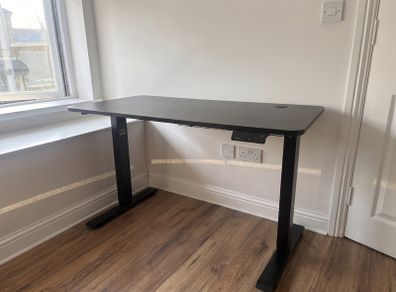 Electric standing desk 120x60CM