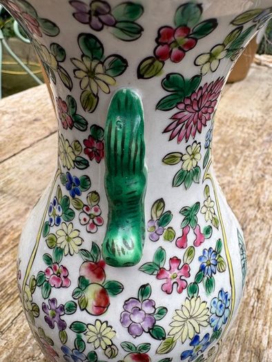 Traditional Chinese Porcelain Vase with hand painted figures