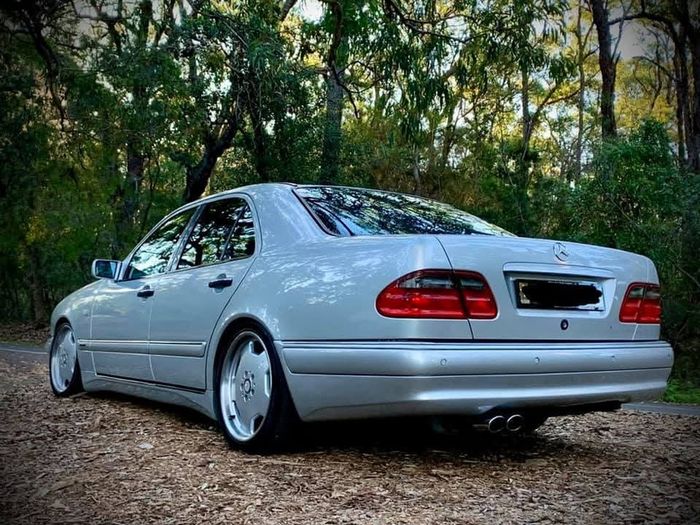 Mercedes w210 AMG Sideskirts
