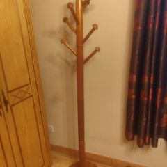 Free Standing Coat Hanger