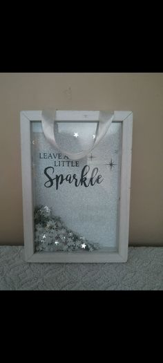Hanging sparkle picture