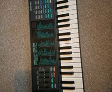 Yamaha PSS-270 synthesizer