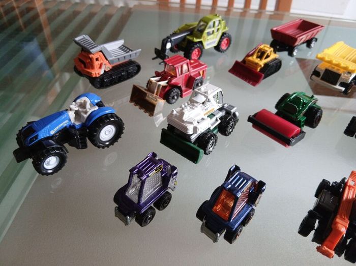20 Construction And Farm Toy Cars