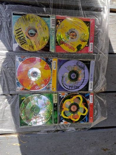 Vintage Nirvana Singles 1995 Official 6 CD Box Set