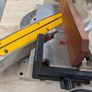 Dewalt 10 inch mitre saw Image 5