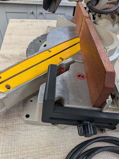 Dewalt 10 inch mitre saw