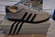 Adidas reverse berlin