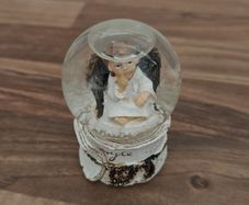 Angel Snowglobe
