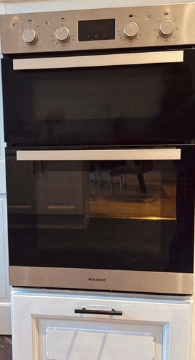 Hotpoint Double Oven (Built-Under) - A rated