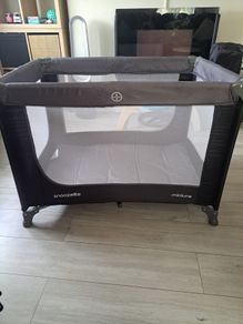 travel cot