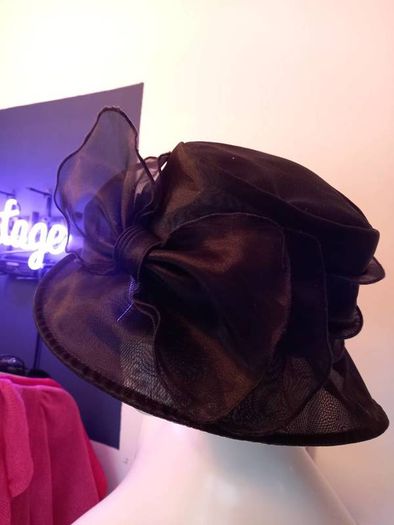 Fabulous Black Hat With Bow