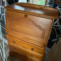 Bureau desk