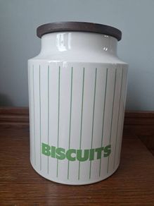 Vintage Retro Hornsea Biscuit Barrell
