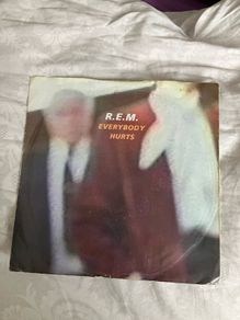 R.E.M.  Everybody hurts 7" vinyl