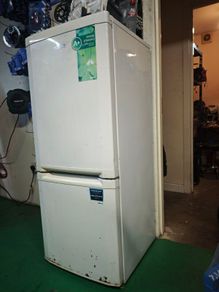 BEKO fridge / Freezer in full working order & bleached clean