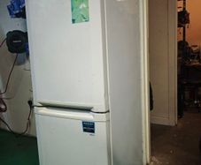 BEKO fridge / Freezer in full working order & bleached clean