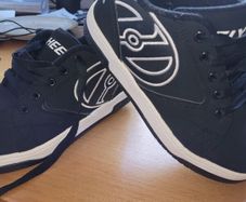 Heelys size 4 perfect condition