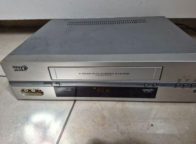 vhs player