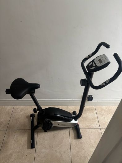 stationary exercise bike