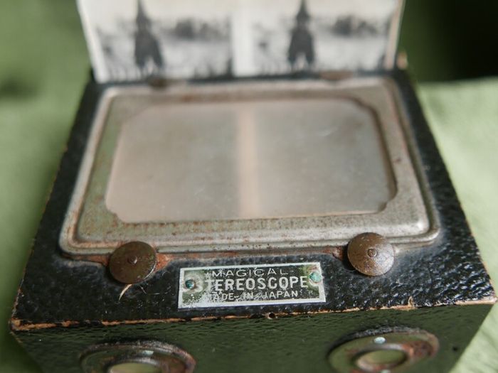 Antique Magical Stereoscope stereo viewer Japan, 1950s