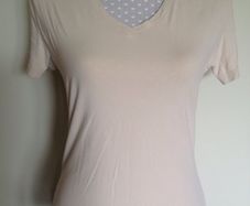 Size 10 Cream Stretchy Teeshirt