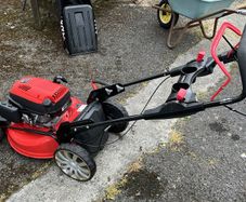 Harry 196V lawnmower